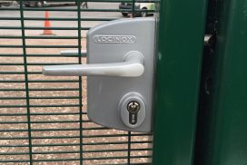 AUTO LATCH WITH DEADLOCK, KEYED ACCESS FROM BOTH SIDES